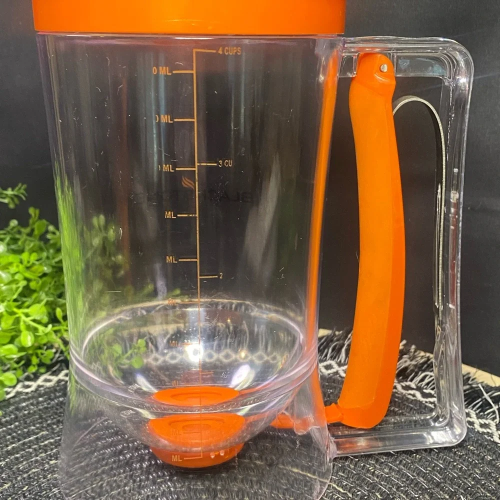 Blackstone Transparent and Orange‎ Batter Dispenser